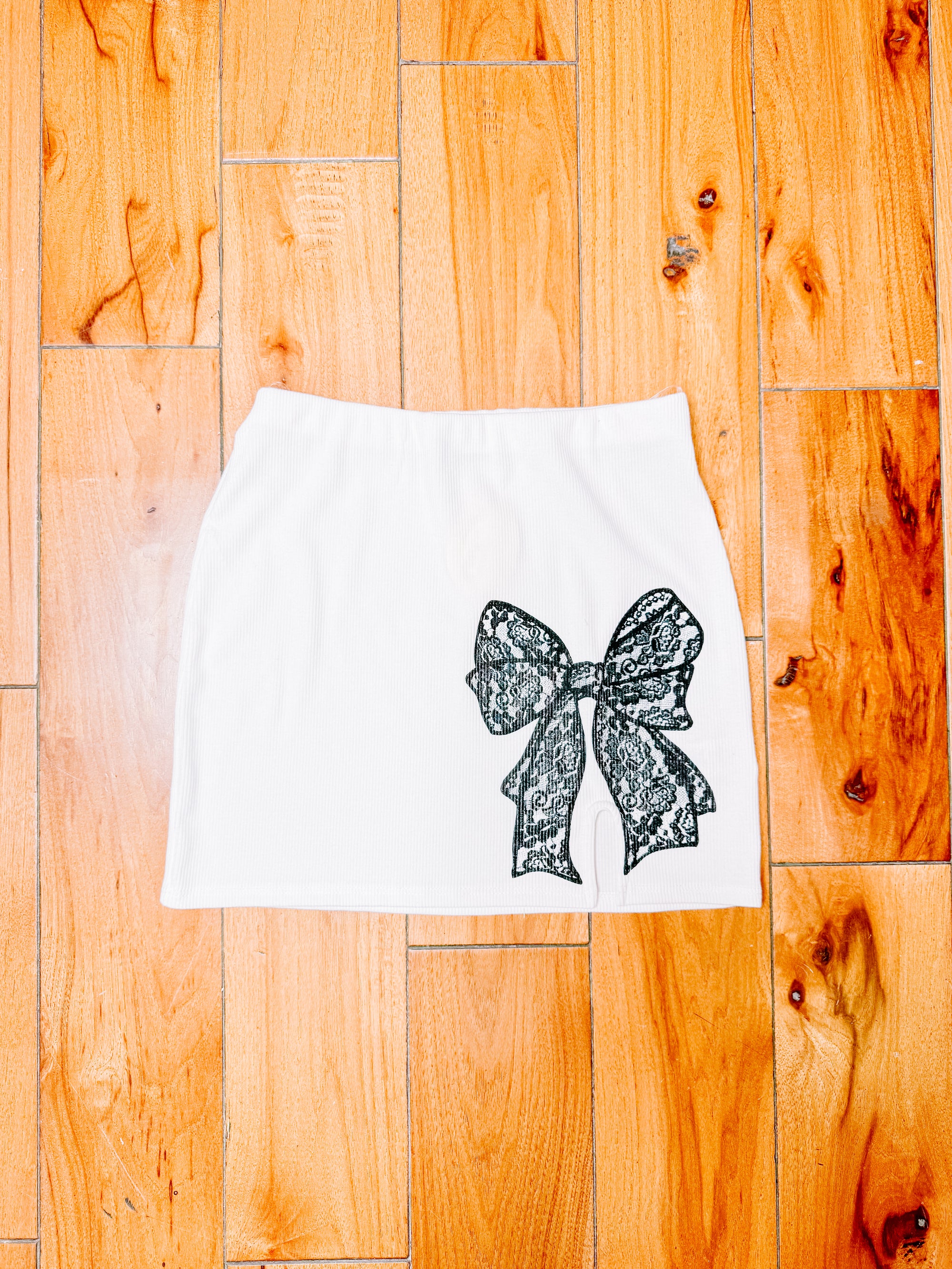 Adorable Mini White Ribbed Bow Skirt